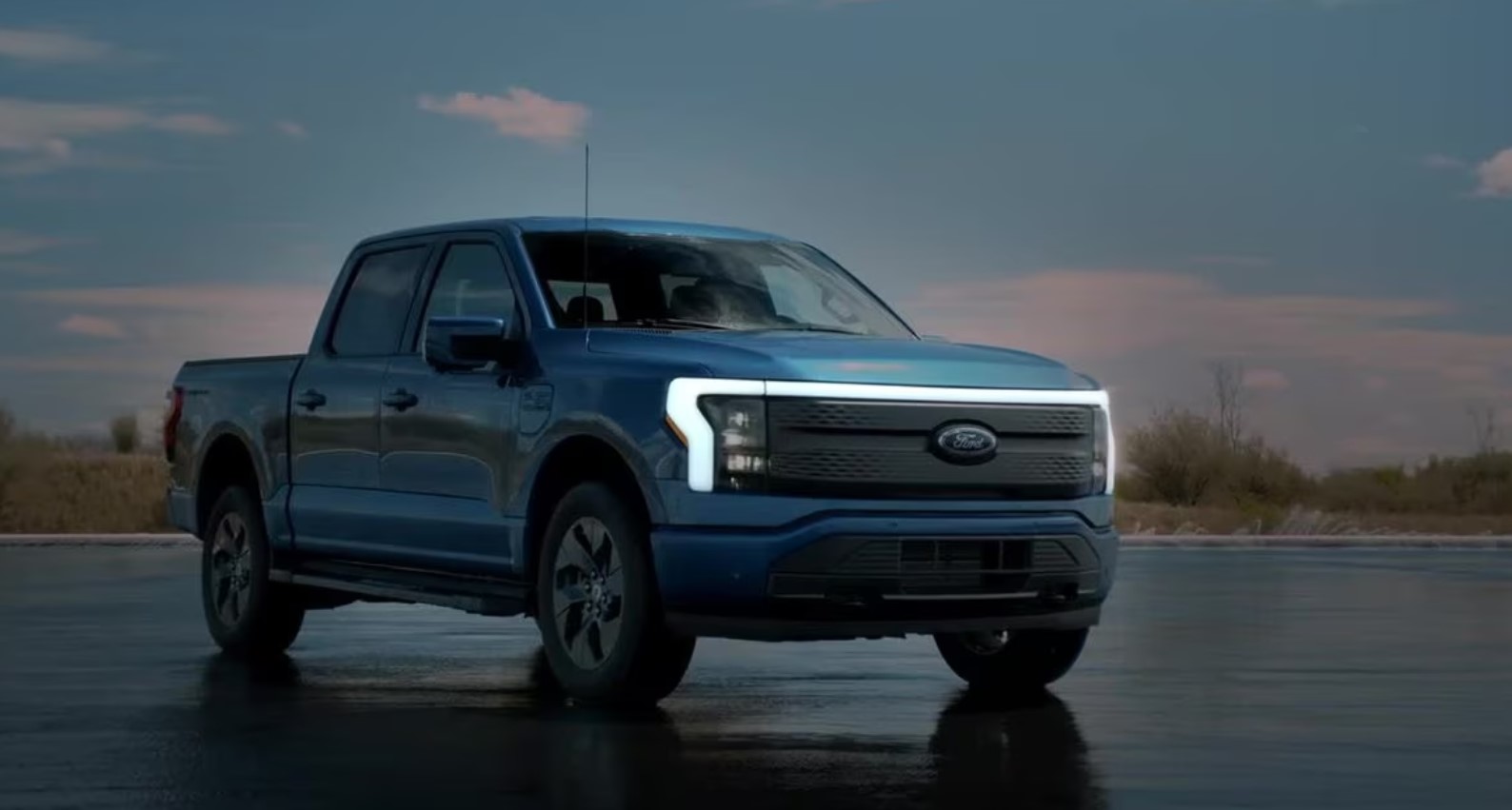 2025-ford-electric-truck-2025ford